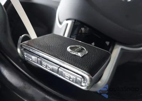 2021 Volvo Xc90 T6 Inscription 7 Passenger из США, поврежденный, VIN YV4A22PLXM1717187